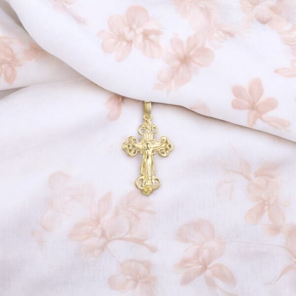 Croix de jésus féminine or plaqué